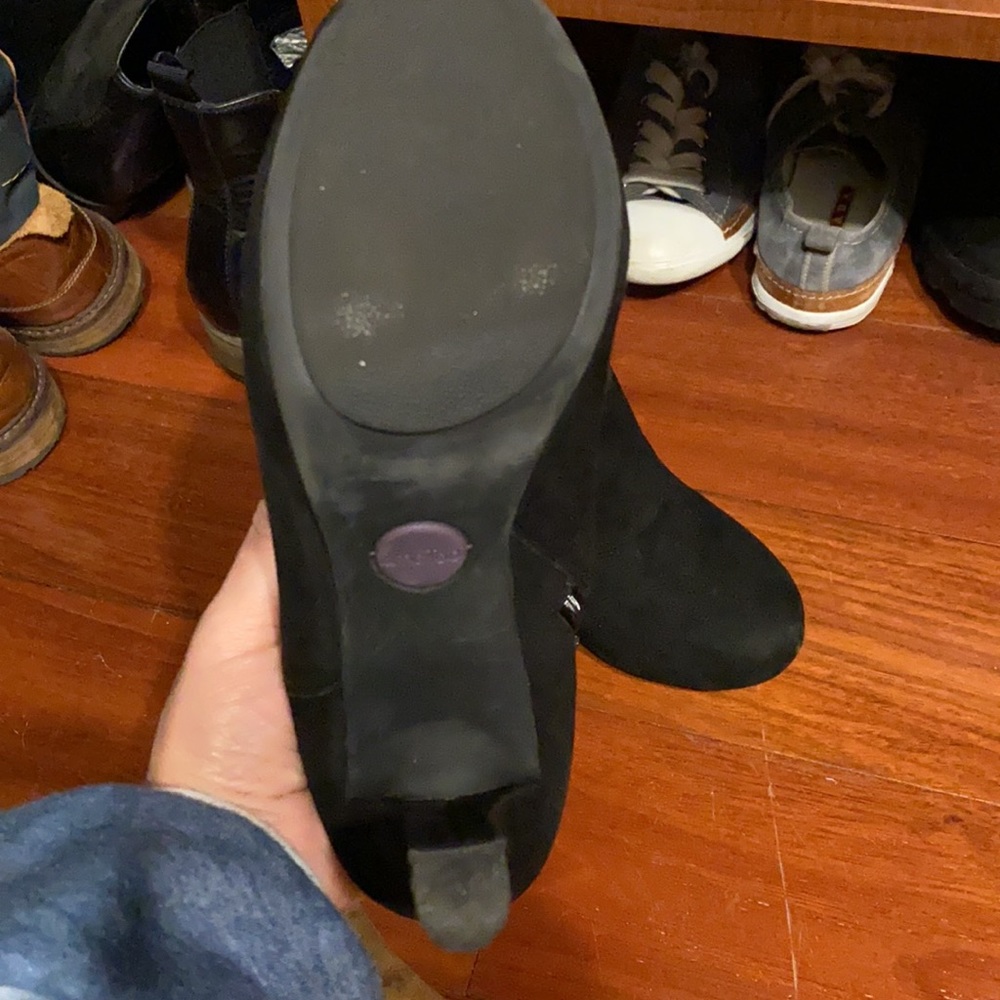 Booties - Picture 6 of 7